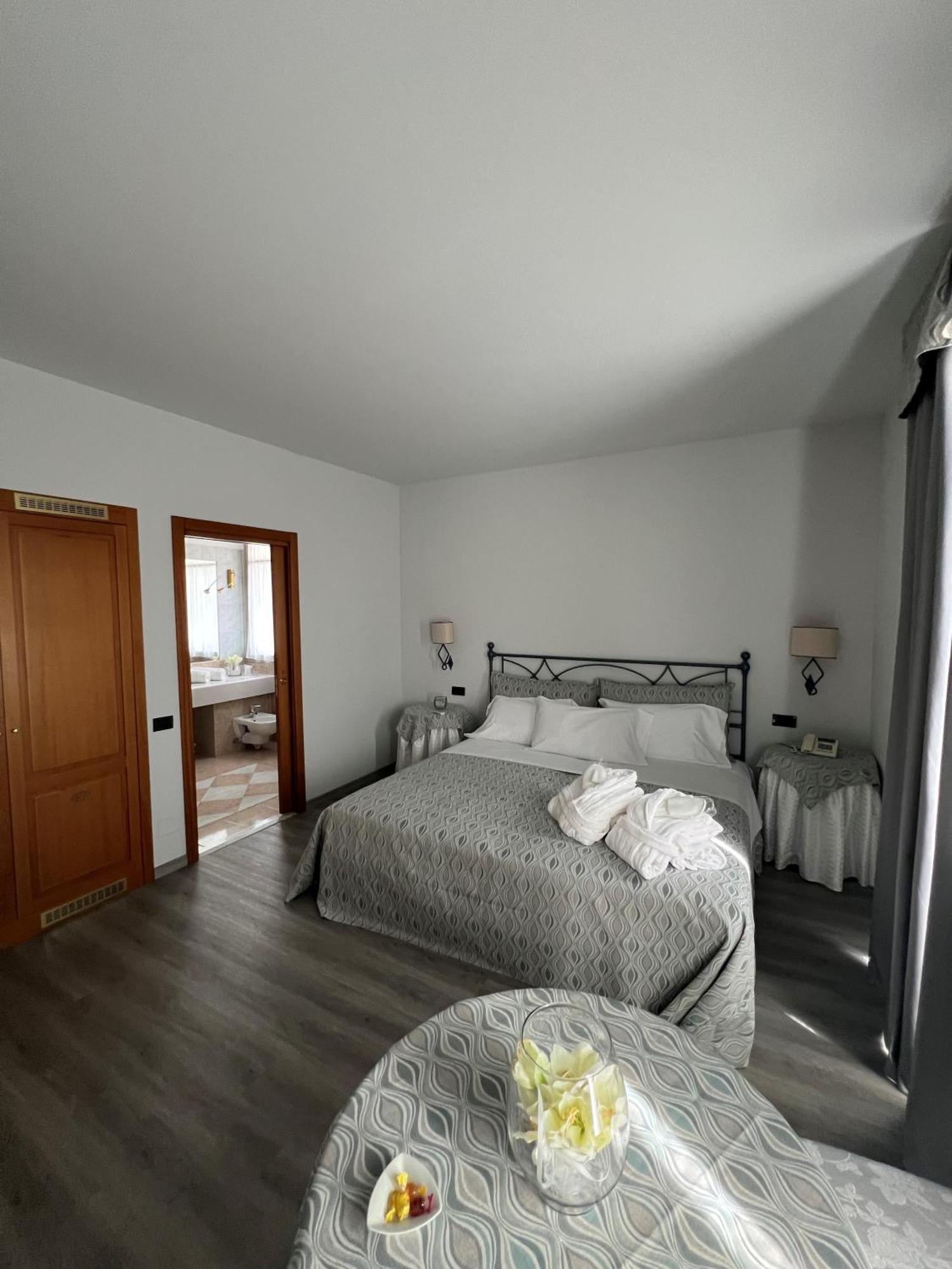Green Hotel Settimo Torinese Esterno foto