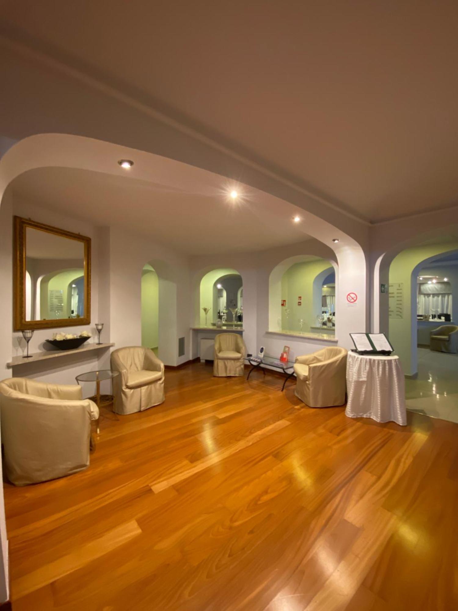 Green Hotel Settimo Torinese Esterno foto