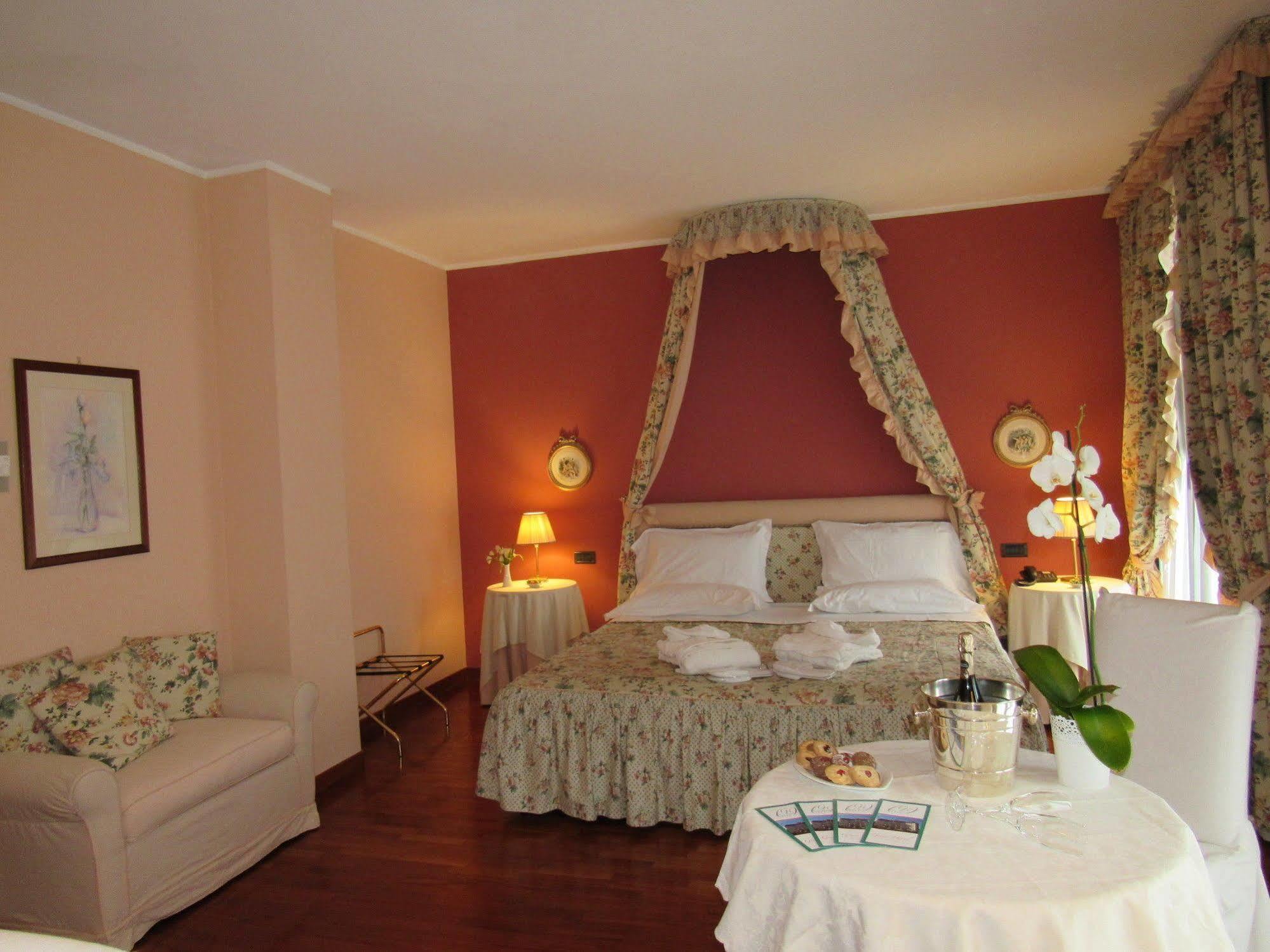 Green Hotel Settimo Torinese Esterno foto